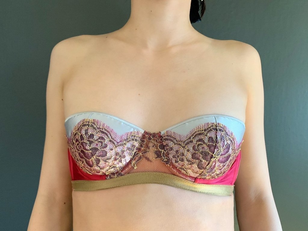 モデル：E65 サイズ2着用画像