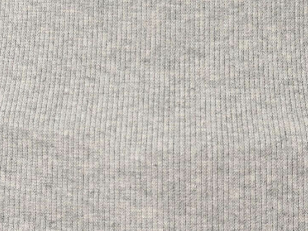 伸縮性があり、フィット感が高いテレコ素材