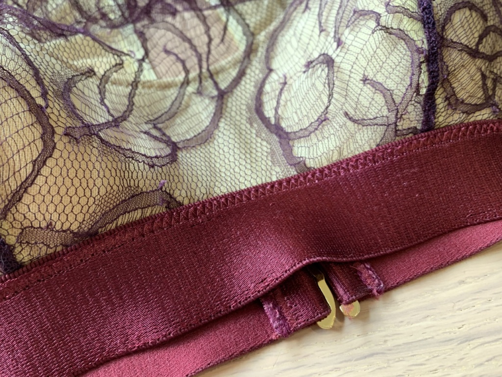 アンダー詳細画像