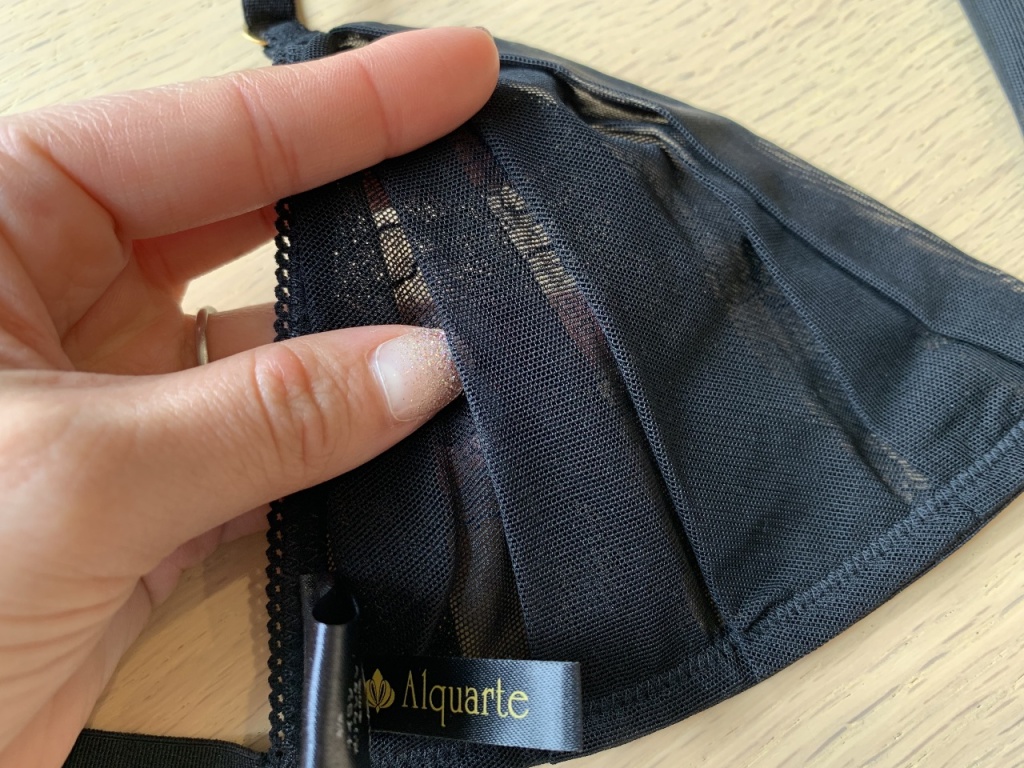 カップ裏側詳細画像