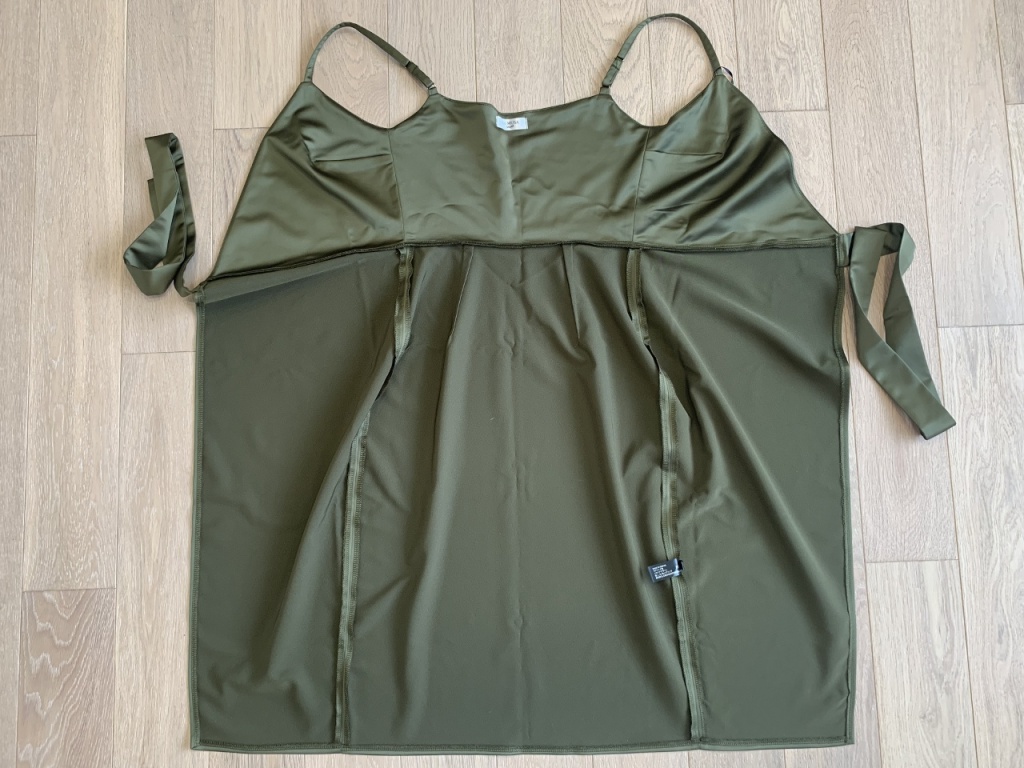 “Golden Olive Dress” 開くとこのようになっている