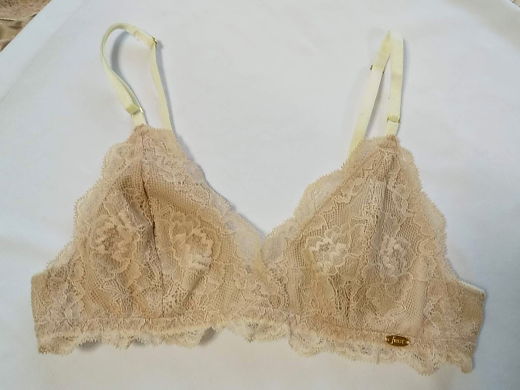 Basic lingerie set ブラジャー全体