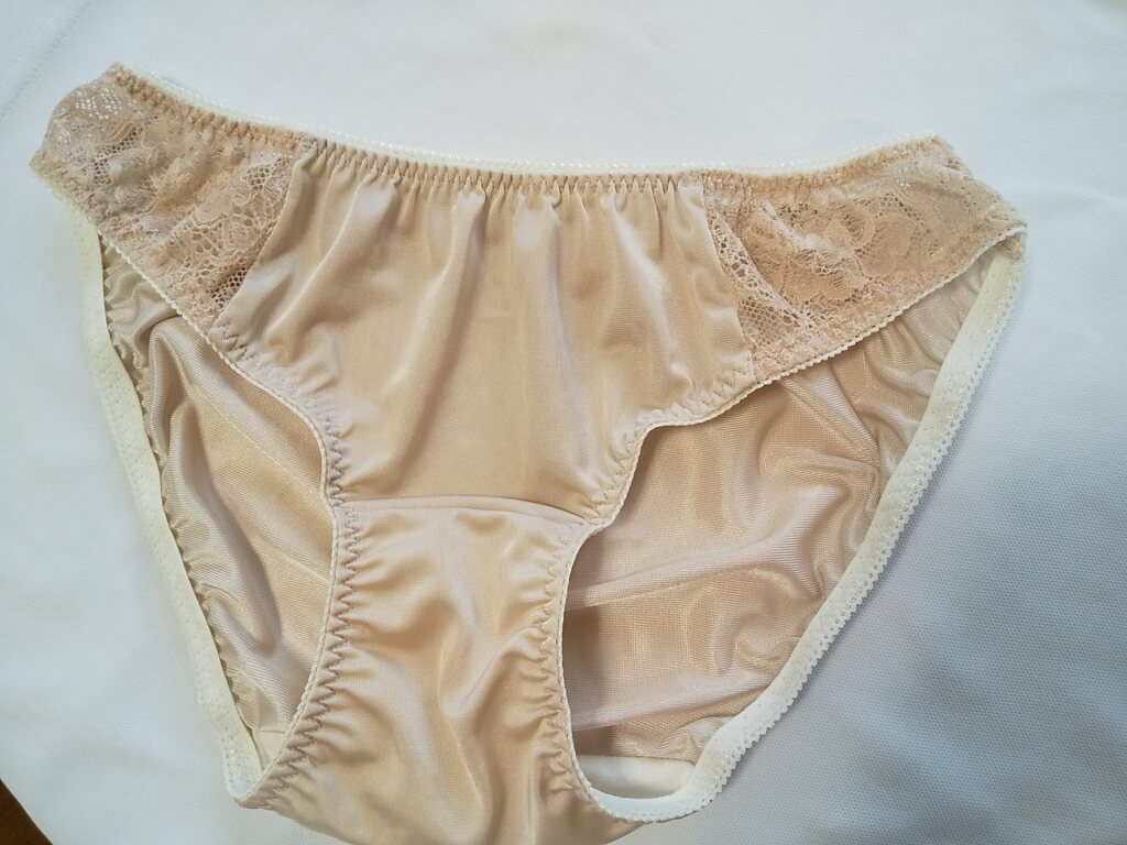 Basic lingerie set ショーツ全体