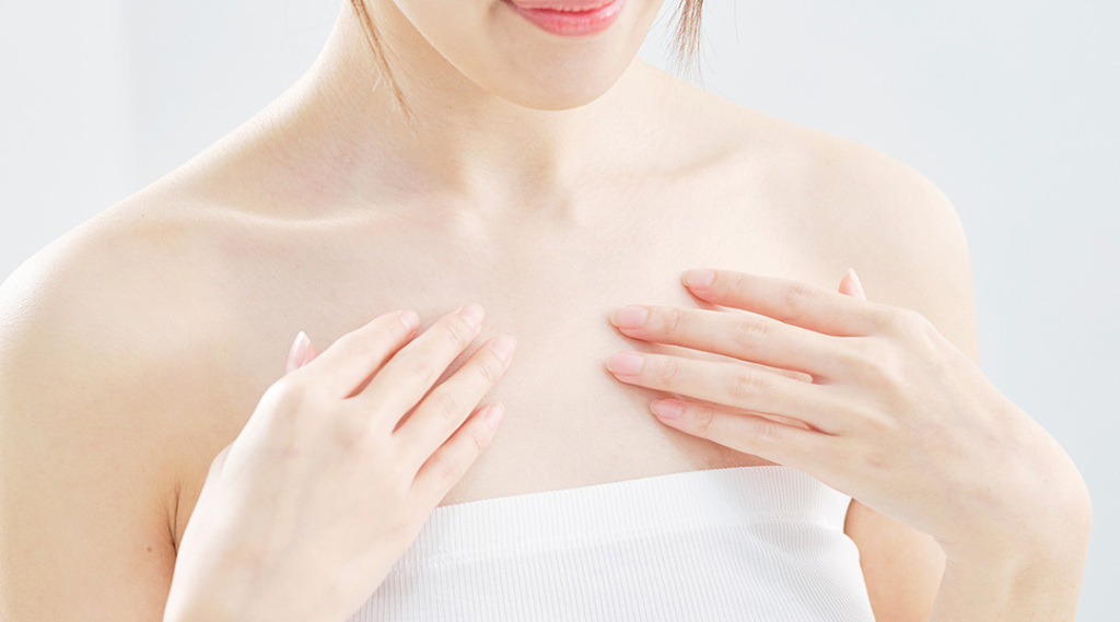 肌自体のたるみや肉質の変化なども、バストの下垂原因のひとつ