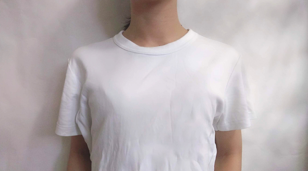 シルエットTシャツ前 une nana cool