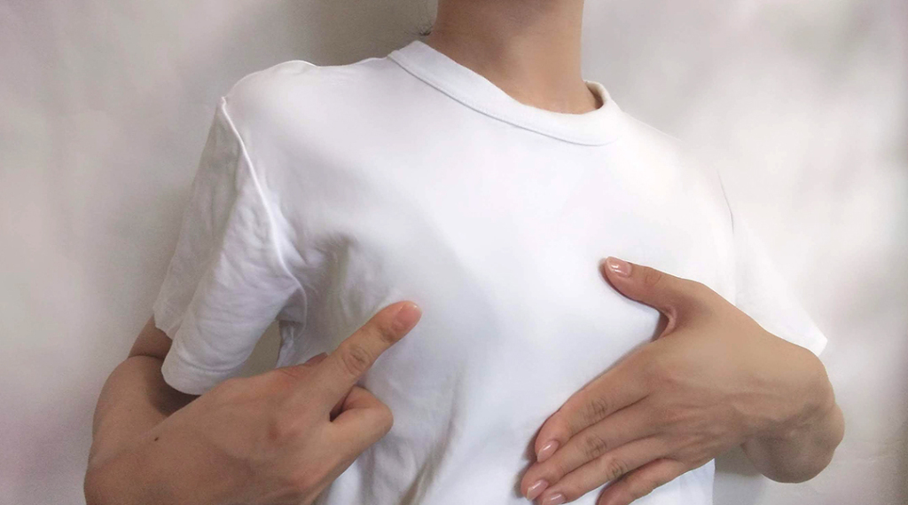 Tシャツをピタッと密着させると少し縫い目が響くかも une nana cool(ウンナナクール)