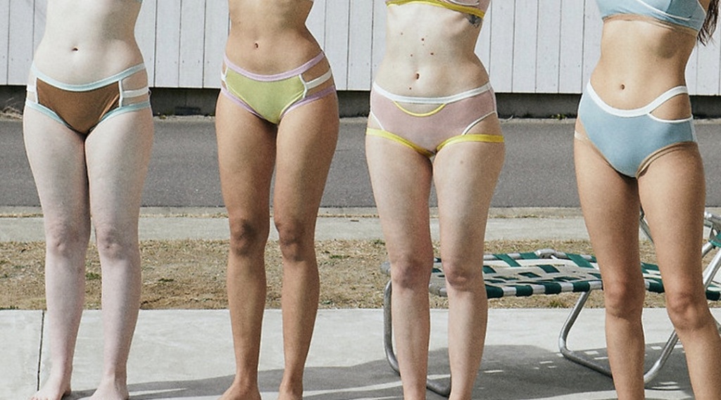 カッティングがそれぞれ異なるショーツ