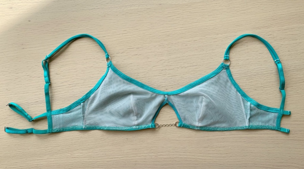 伸縮性もバッチリなストレッチレース