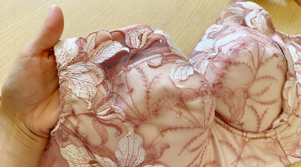 とてもやわらかなカップがフワッとバストにのる