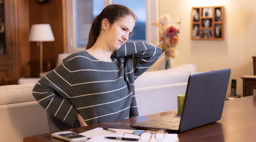 胸が大きいと、肩こりを発症してしまうことも