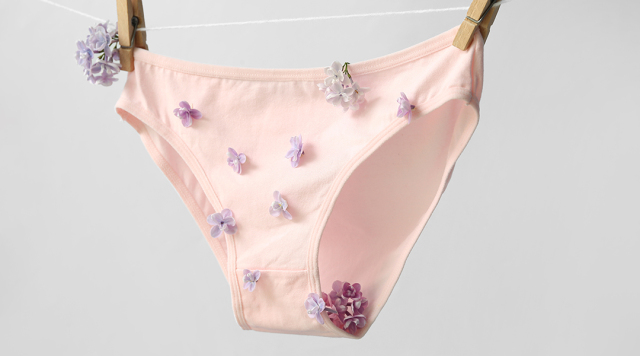 綿でも痒い？汗ばむ肌にも優しい敏感肌のための下着とは