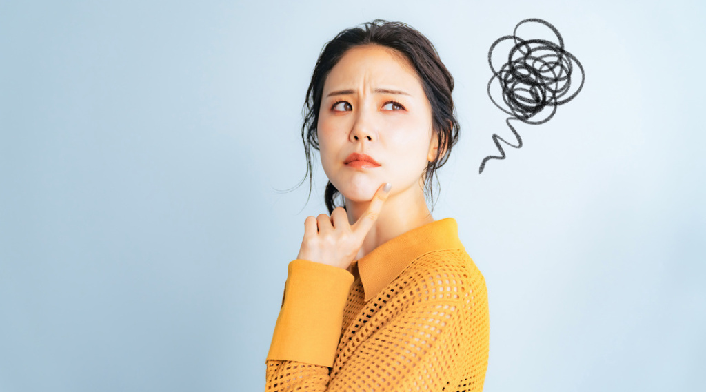 いつの間にかズルズル…ストッキングやタイツがずり落ちる原因